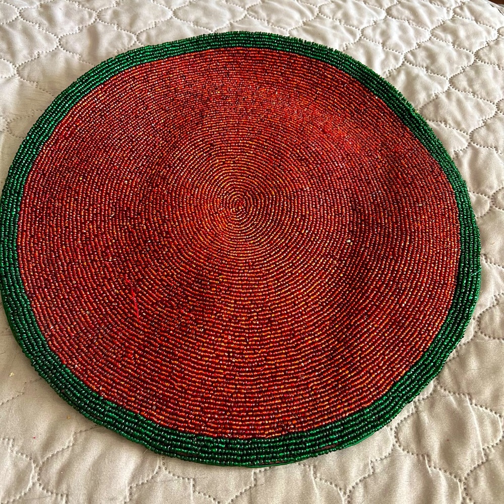 Round Beaded Placements Vintager
